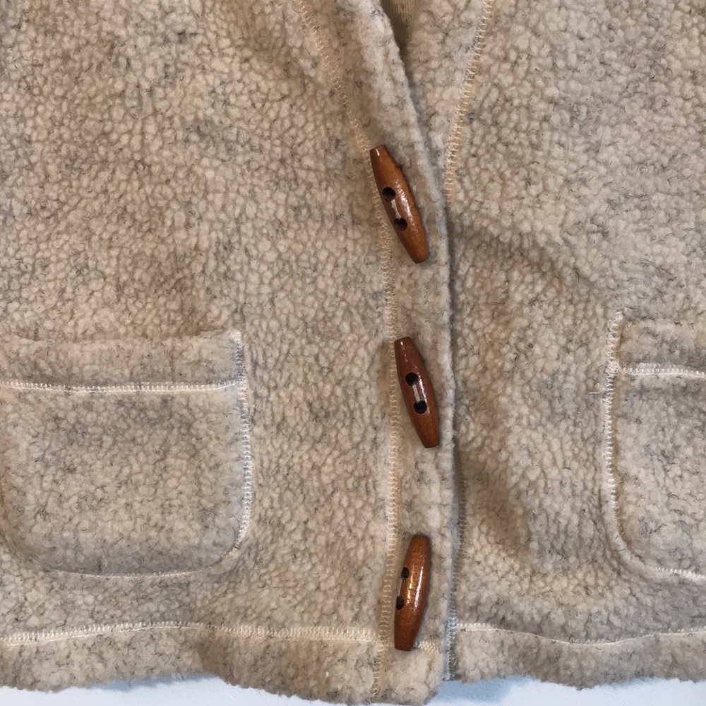 VINTAGE Karuba Street cream sherpa vest size Medium - Picture 3 of 10